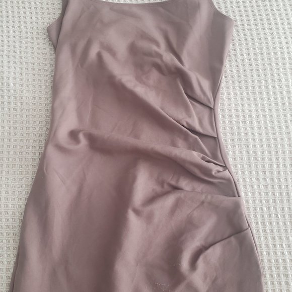 Dynamite Midi Bodycon dress - Picture 2 of 4